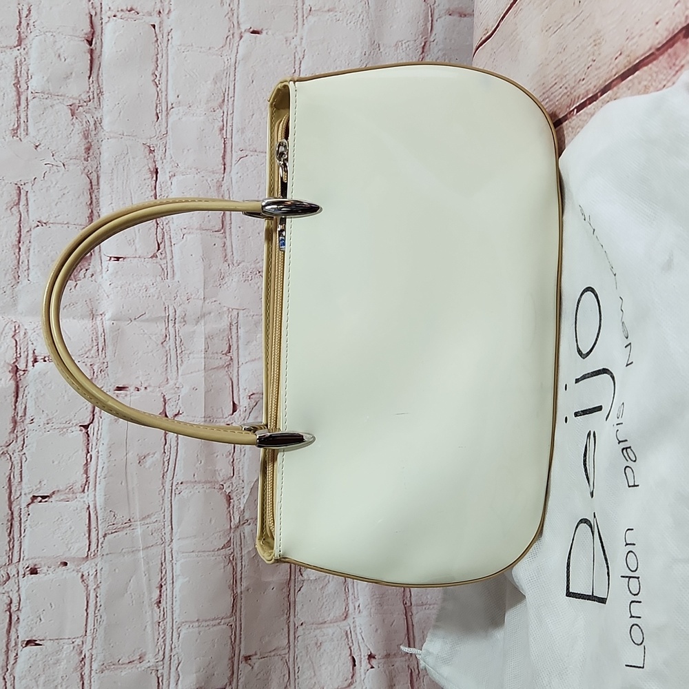 BEIJO NWOT Handbag - Picture 3 of 4